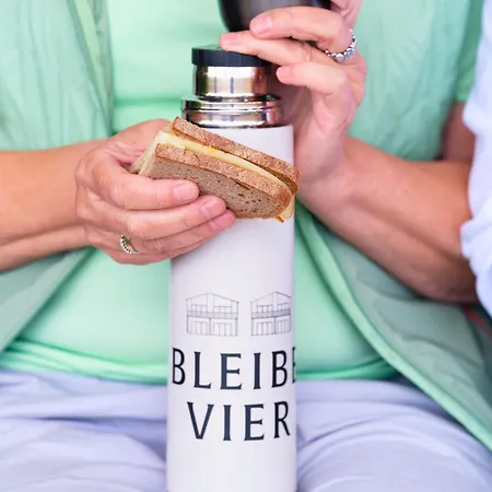 Bleibe Vier