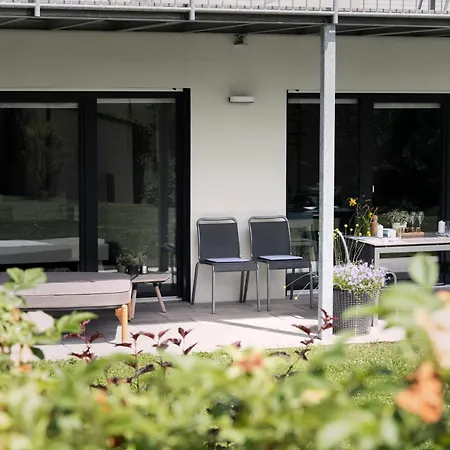 Bleibe Vier Apartament *
